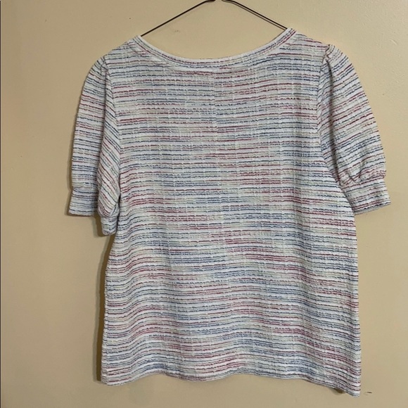 Ann Taylor Loft puff sleeve top. Size M - Picture 4 of 4